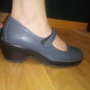 Dansko 40/10  Blue/Gray Leather Mary Jane Clogs